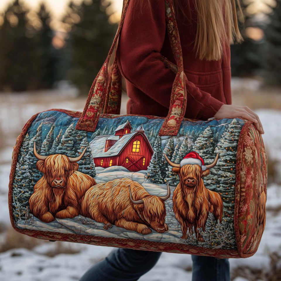 Farmstead Cow Quilted Duffle Bag GFTOMA7786